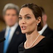 Angelina Jolie. 