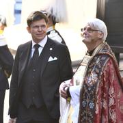  Riksdagens talman Anders Norlén (M) och domprost Hans Ulfvebrand utanför gudstjänsten i Storkyrkan vid riksdagens öppnande förra året.