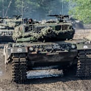 Polska Leopard 2-stridsvagnar. Polish Defense Ministry / AP