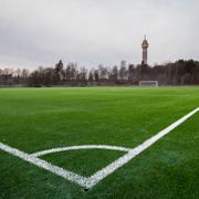 Kaknäs IP med konstgräs efter en fotbollsträning med Djurgården.