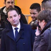 Benoît Hamon i mitten.