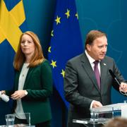 Arkivbild: Annie Lööf, partiledare för Centerpartiet, och statsminister Stefan Löfven (S) vid en pressträff i Rosenbad