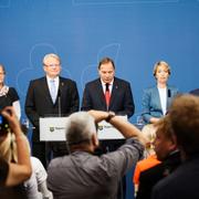 Arkivbild: Stefan Löfven presenterar sin ombildade regering på en pressträff efter att inrikesminister Anders Ygeman (S) och infrastrukturminister Anna Johansson (S) avgått med anledning av IT-skandalen.