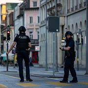 En polispatrull i Aarau efter skjutningen.