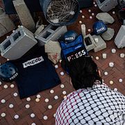 En minnesplats för journalister som dödats i Israeliska attacker i Gaza. 