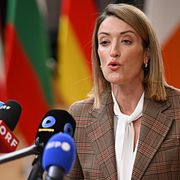 Europa parlamentets president Roberta Metsola inför toppmötet i Bryssel.
