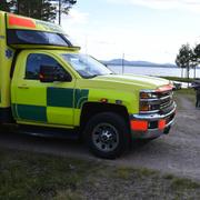 Ambulans på plats i sökandet efter de båda piloterna.