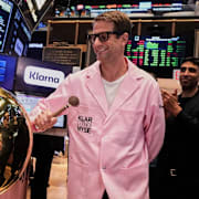 Sebastian Siemiatkowski i samband med noteringen. 