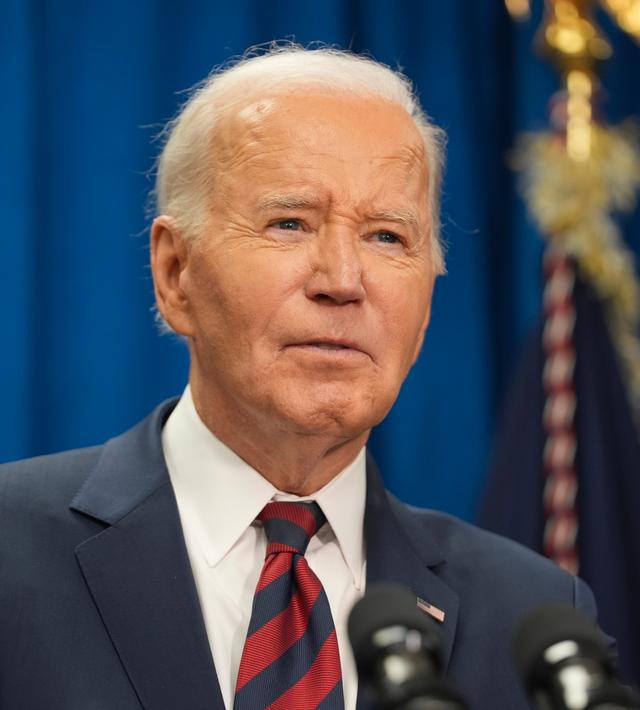 Biden hyllar samarbete med Trump: ”En enad röst”