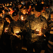 Nidal Hasan, arkivbild från 2015/Soldater på Fort Hood, arkivbild från 2009.