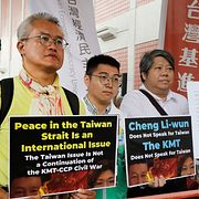 Demonstranter protesterar mot Chen Li-Wuns Kinabesök i Taipei på tisdagen.