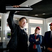 Elon Musk och Donald Trump under en uppskjutning.