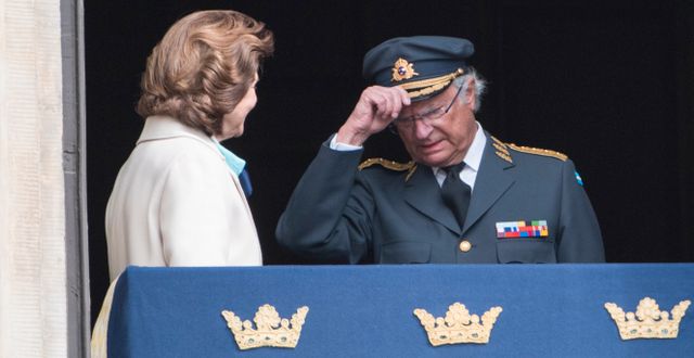 Carl XVI Gustaf med drottning Silvia. Fredrik Sandberg/TT