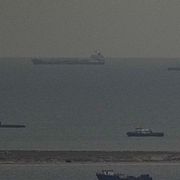 Fartyg på väg mot Hormuzsundet.