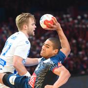 Islands Olafur Andres Gudmundsson i åttondelsfinalen mot Frankrike i handbolls-VM i Frankrike. Frankrike besegrade Island med 31-25.