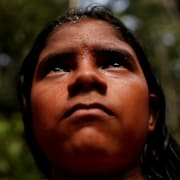 Pojke i Amazonas.   Ueslei Marcelino / REUTERS