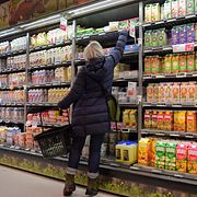 Lägre matpriser gynnar svensk ekonomi.