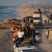 Människor flyr från norra Gaza (4 september).
