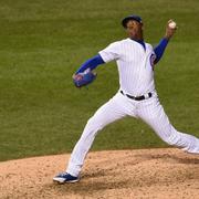 Cubs pitcher Aroldis Chapman kastar i den sjunde inningen.