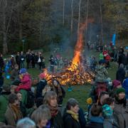 Majbrasa på Sickla Gärde i Nacka på valborgsmässoafton 2014.