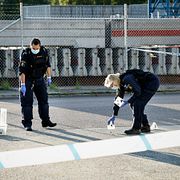 Kriminaltekniker på platsen.