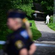 Polis på plats efter mordet i Sjöbo i Borås.