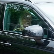 Oslo 20260604. 
Mette-Marit på väg hem efter ett sjukhusbesök.