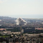 Israel genomförde intensiva anfall mot Hizbollahmål i Libanon på onsdagen.