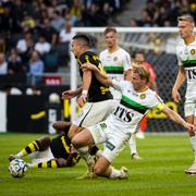 Gais August Wängberg och AIK:s Dino Besirovic under matchen. 