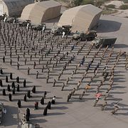 Medlemmar av det iranska revolutionsgardet i feburari. Bilden har släppts av iran och har inte verifierats.