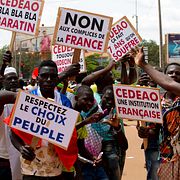 Antifranska demonstrationer i Burkina Faso 2022.