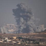 Rök efter en israelisk attack i Gaza. 