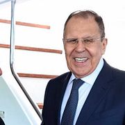 Sergej Lavrov och Kim Jong Un under ett möte i Nordkorea juli 2025.