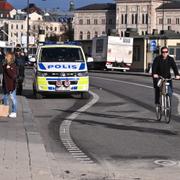 Polisen spärrade av delar av Gamla Stan i Stockholm när en skarp handgranat hittades där den 30 oktober 2024. 