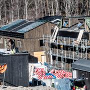 Attefallshusen är inte populära överallt.  Boende i Vallentuna överklagade i våras byggbolaget Kolfasts byggande av Attefallshus på Skvadronvägen.