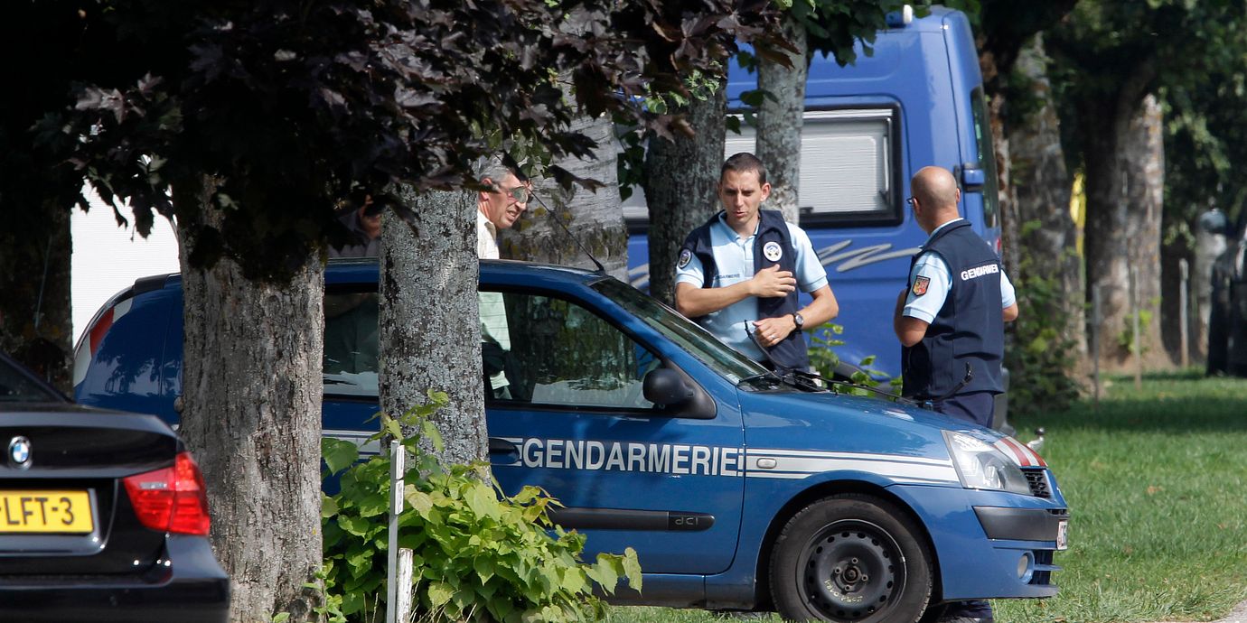 Fransk polis gjorde undersökningar på den campingplats där familjen bodde.