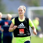 Nilla Fischer under fotbollslandslagets träning i Zevenaar på onsdagen.