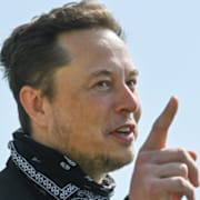 Elon Musk / Ryska militärfartyg vid hamnen i Sevastopol på Krymhalvön. TT