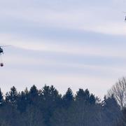 Helikoptrar vattenbombar i Hästveda (bild från 2019)