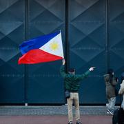 Demonstranter till stöd för Rodrigo Duterte utanför ICC:s häkte i Haag, Nederländerna, den 12 mars 2025. 