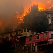 Flera hus har förstörts i bränderna i Valparaíso