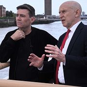 Storbritanniens premiärminister Andy Burnham och finansminister John Healey.