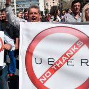 Protester mot Uber i Aten. 