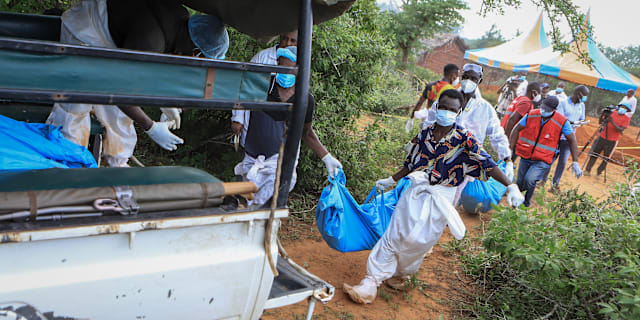 Bild från polisens insats.  AP
