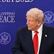 Donald Trump med ledarna för Kambodja och Thailand i oktober. 