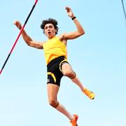  Armand Duplantis, sätter nytt världsrekord, 6.28, i herrarnas stavhopp under Diamond League Bauhaus friidrottsgala på Stockholms stadion.