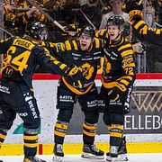 Skellefteå-spelarna jublar.