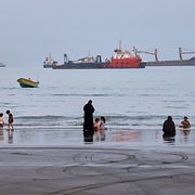 Hormuzsundet sett från Bandar Abbas, Iran.