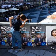 Arkivbild, affischer under valrörelsen 2022.