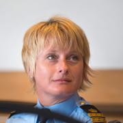 Polis Birgitta Dellenhed och genrebild. 